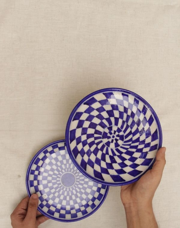 ‘Illusion Whirl’ Blue Pottery Plate